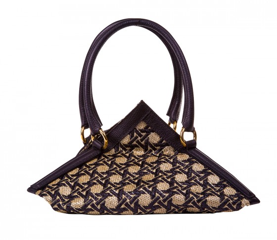 Hand bag product photography
Jwarstyle