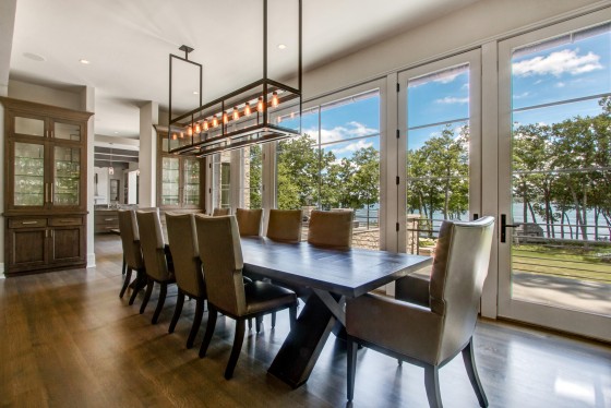 Contemporary Dining