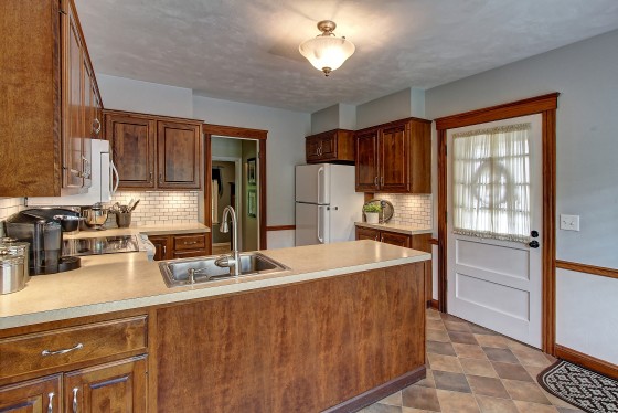 Photo 9 by Sandy Rybka for Real Estate Photography