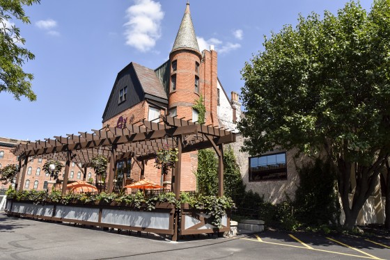 Restaurant Shoot for Ox and Stone for promotion of recent building updates.
