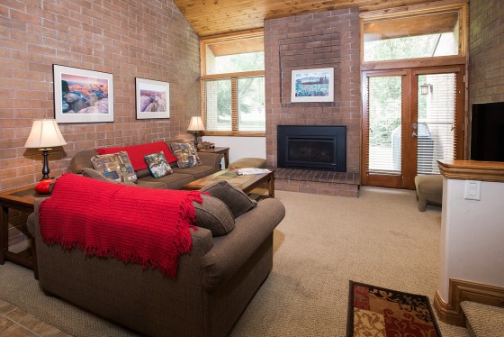 Photo 2 by Sara Vaz Photography for Real Estate