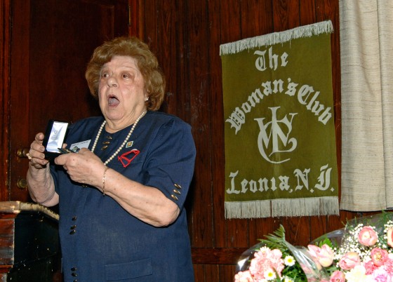 Photo 250 by Roy Caratozzolo for People Photography