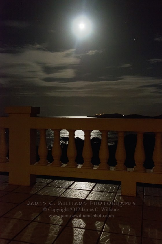 Zoni Beach House