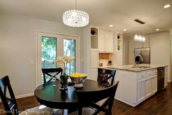 Eat in kitchen