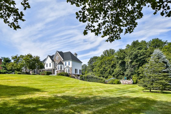 Photo 17 by Jess Blackwell for Exteriors