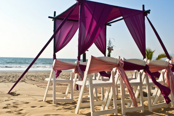Wedding jupa on the beach