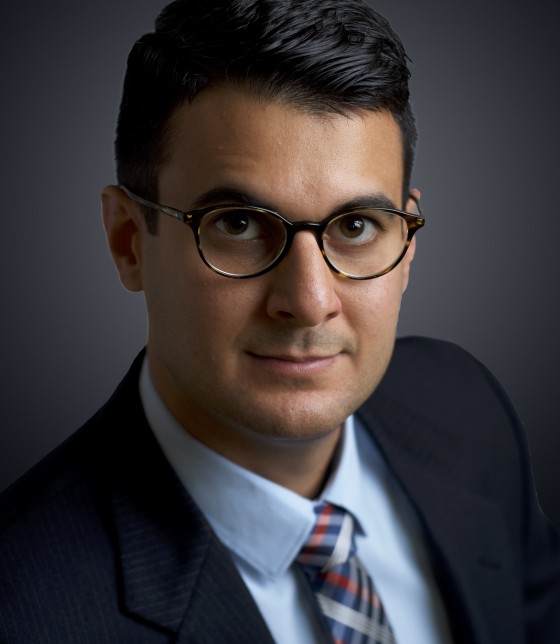 Modern & stylish business headshot