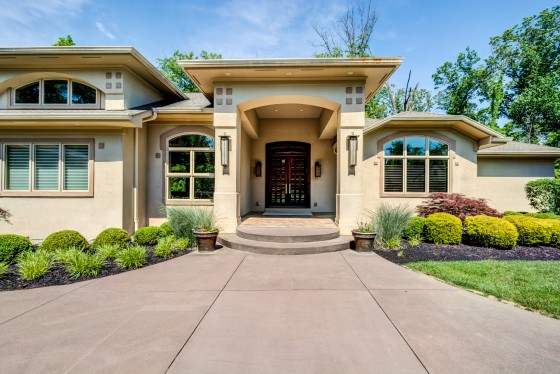 Photo 6 by Justin Sheldon Photography for Real Estate Photography - Exteriors
