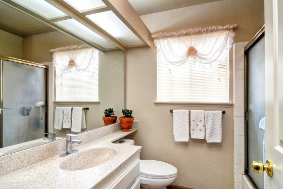 Bathroom Upstairs