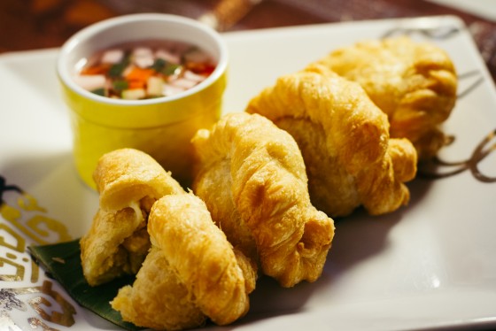 Delicious Fried Curry Puffs