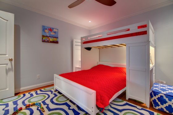 Kid's Bedroom