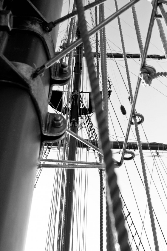 This Olde Ship Mast