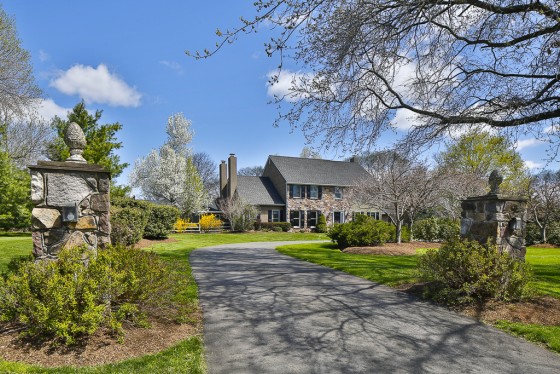 Photo 15 by Jess Blackwell for Exteriors