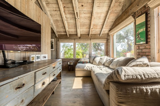 Lake Hollywood Home
