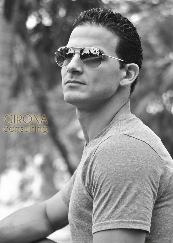 Photo 0 by L. Bee for People Photography