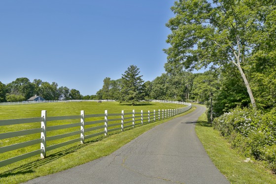 Photo 25 by Jess Blackwell for Exteriors