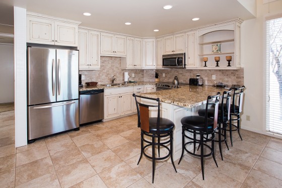 Photo 4 by Sara Vaz Photography for Real Estate